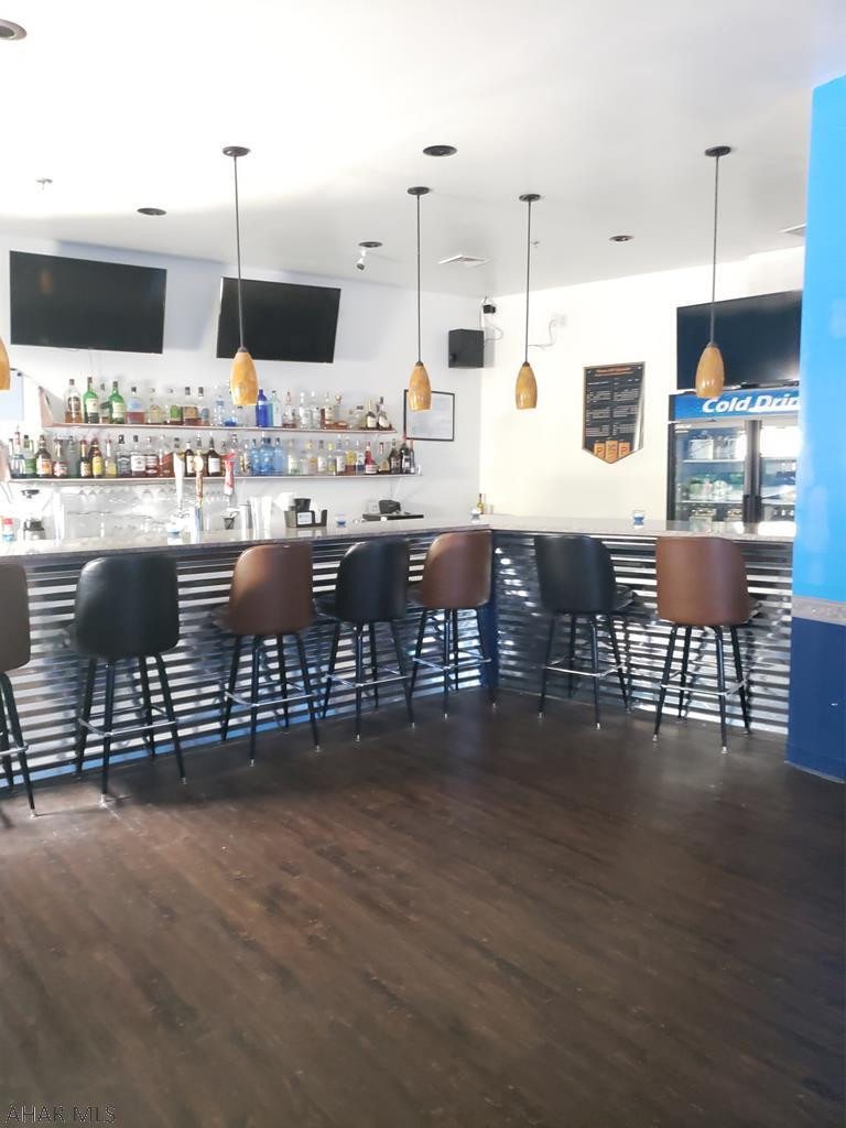 Unknown - Commercial Sale