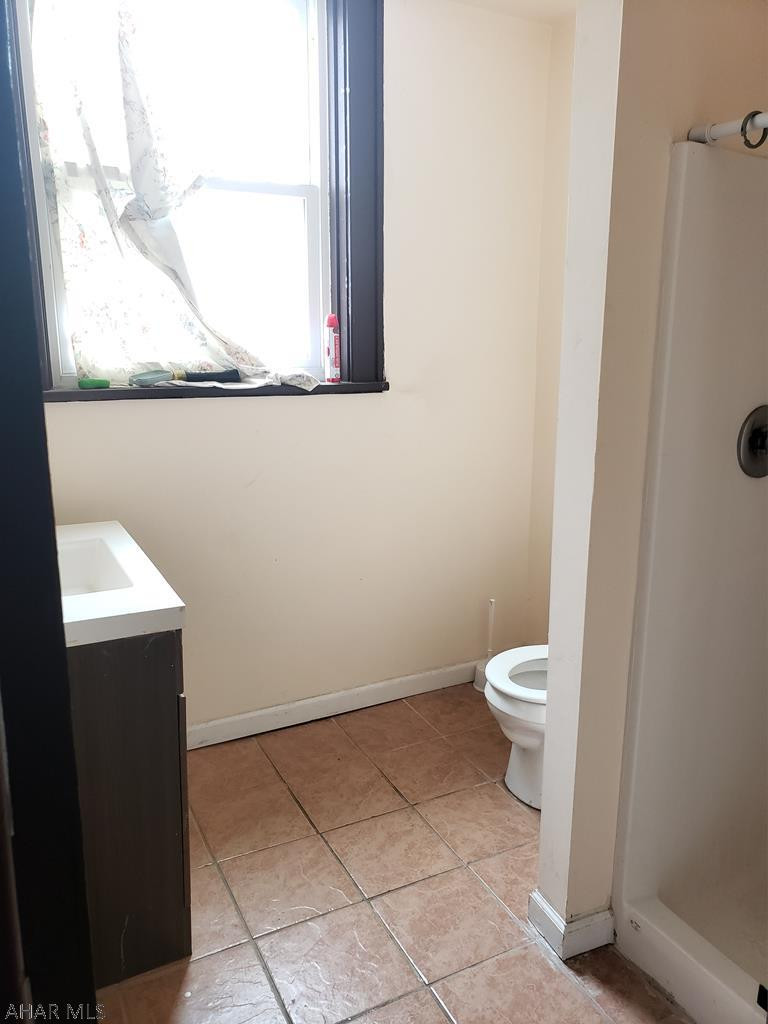 Unknown - Commercial Sale