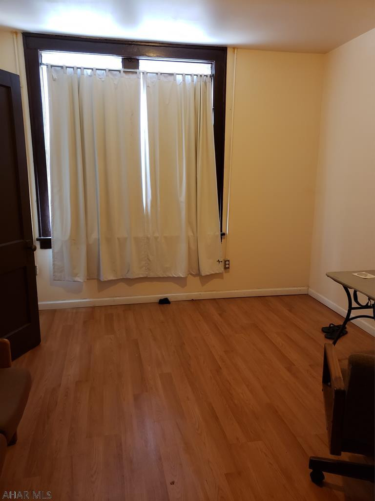 Unknown - Commercial Sale