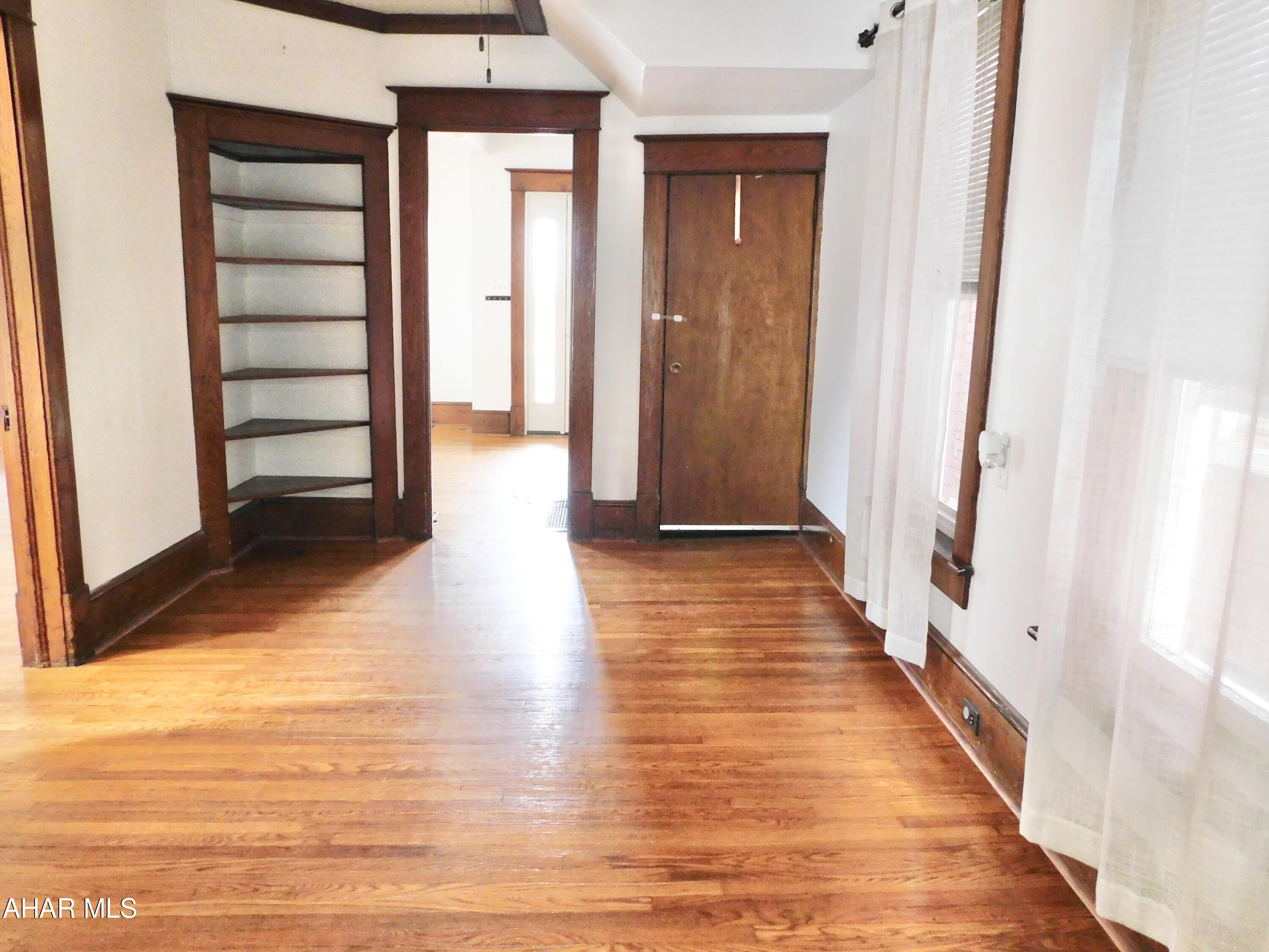 Juniata - Residential