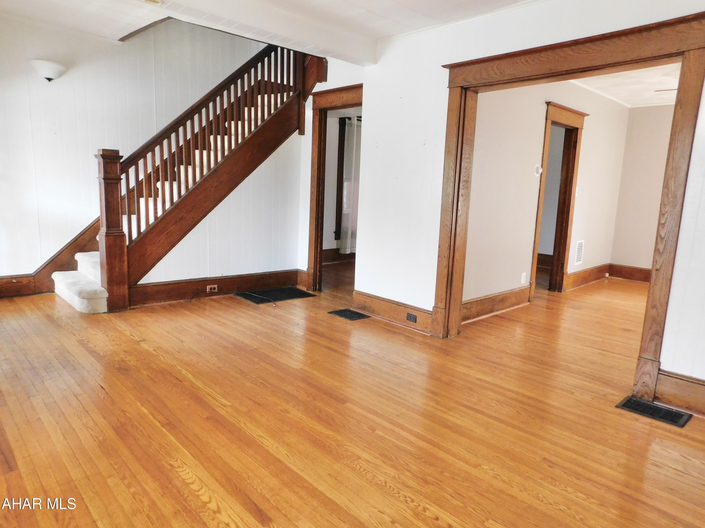 Juniata - Residential