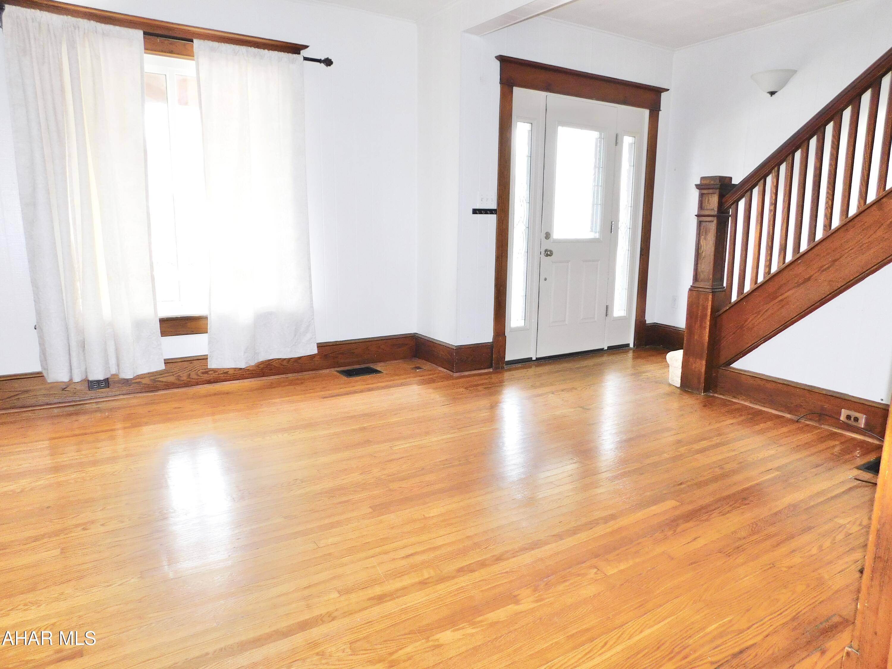 Juniata - Residential