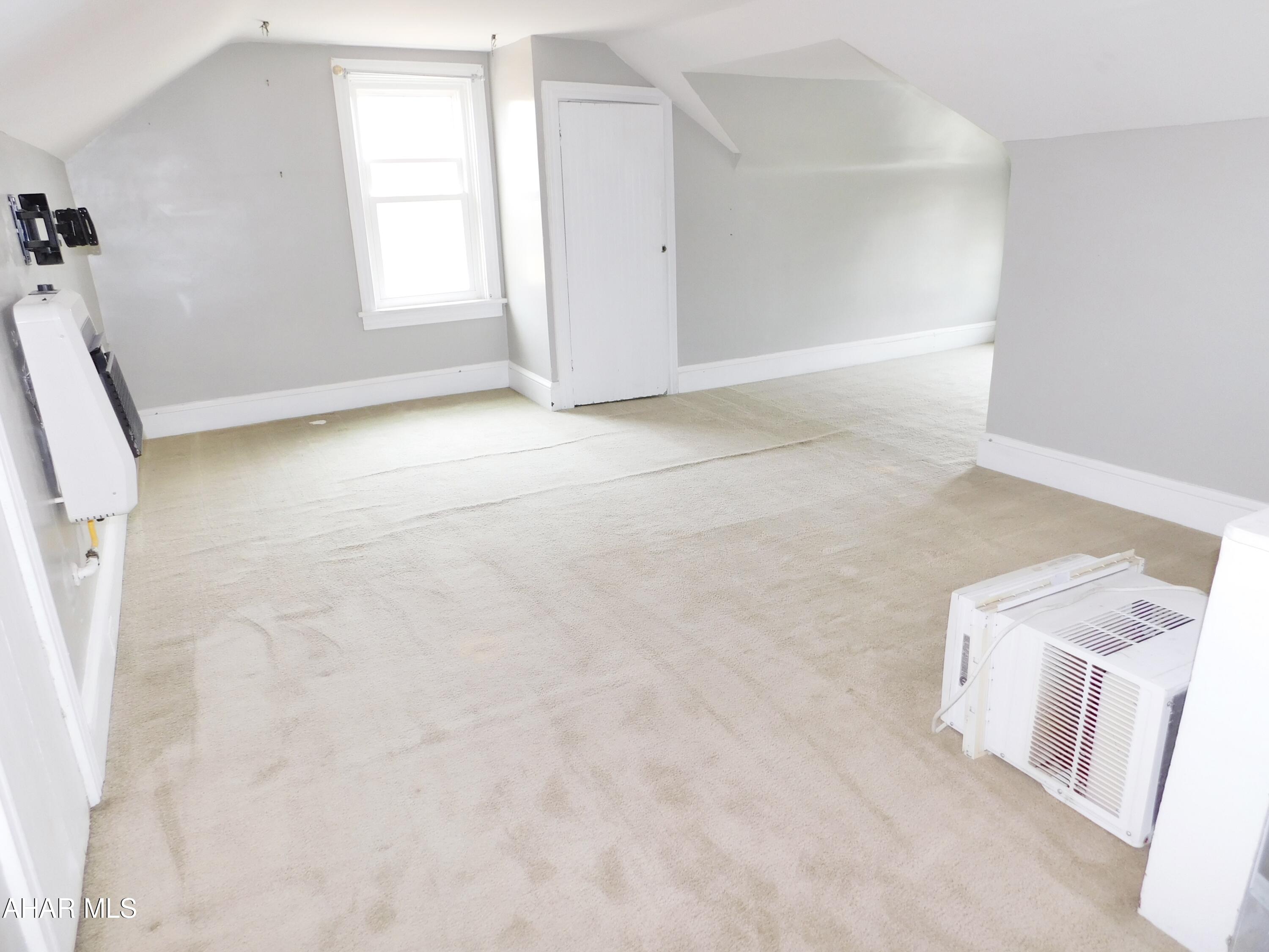 Juniata - Residential