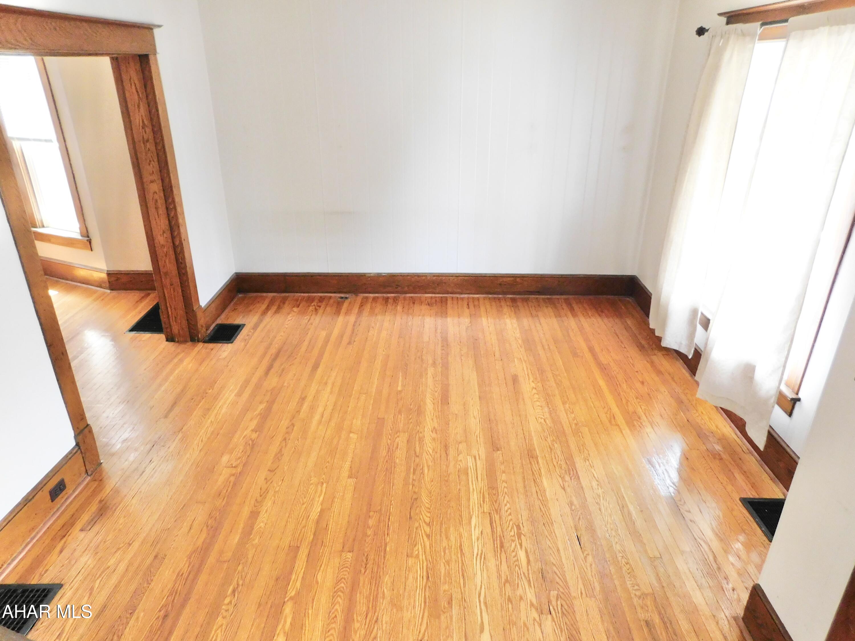 Juniata - Residential