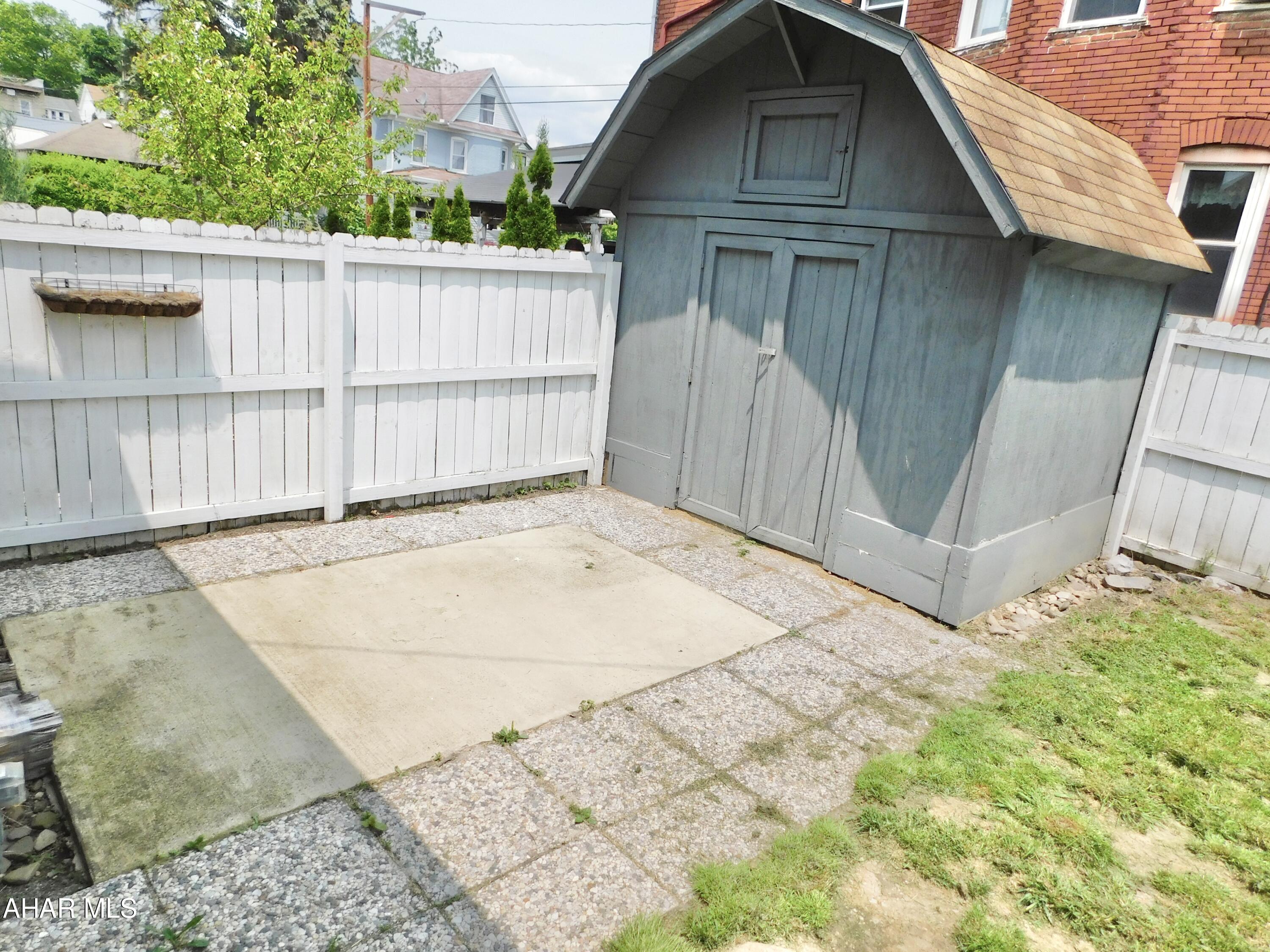 Juniata - Residential