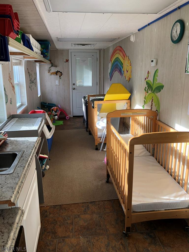 Unknown - Commercial Sale