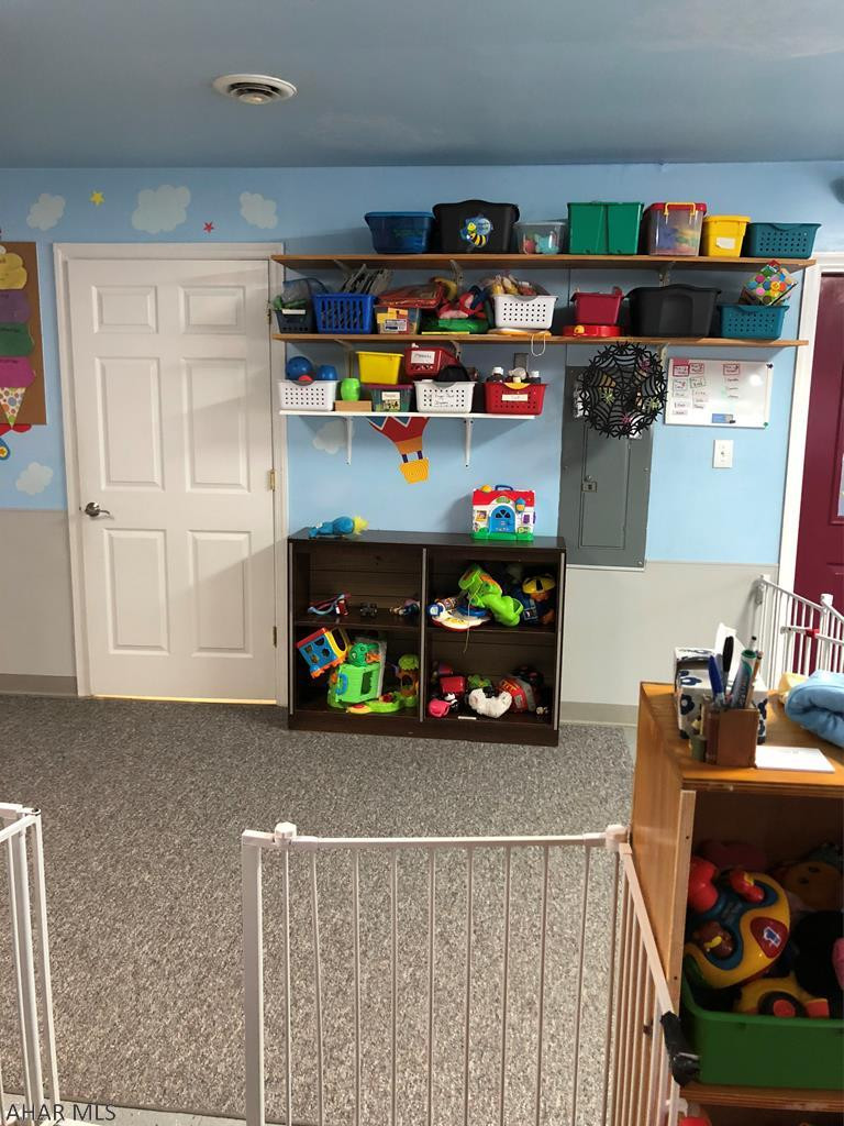 Unknown - Commercial Sale