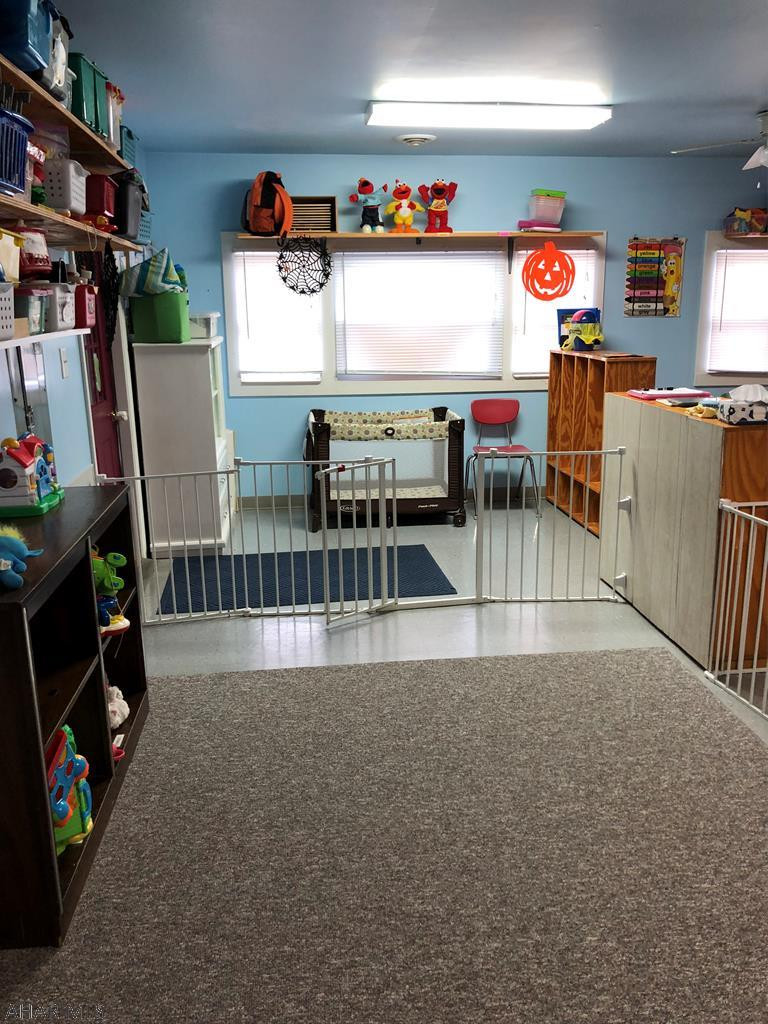 Unknown - Commercial Sale