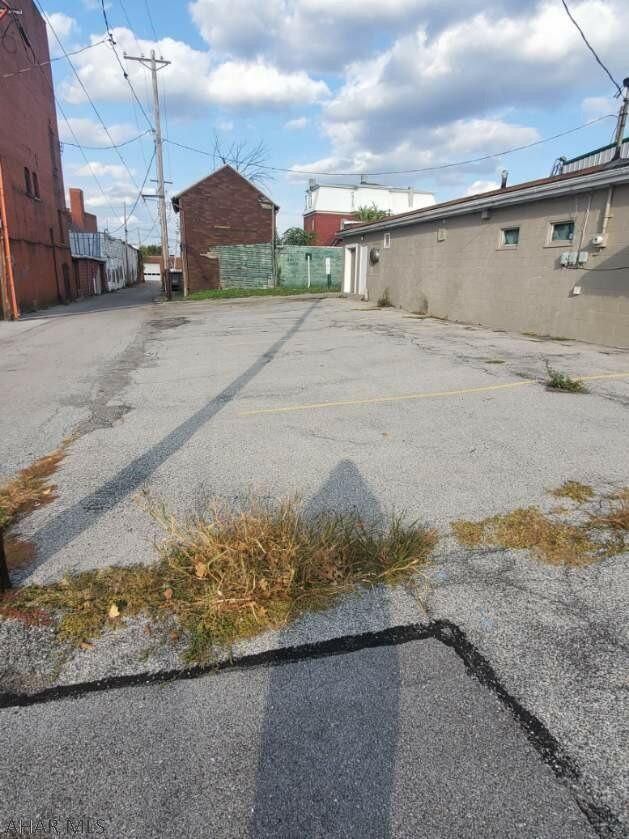 Unknown - Commercial Sale