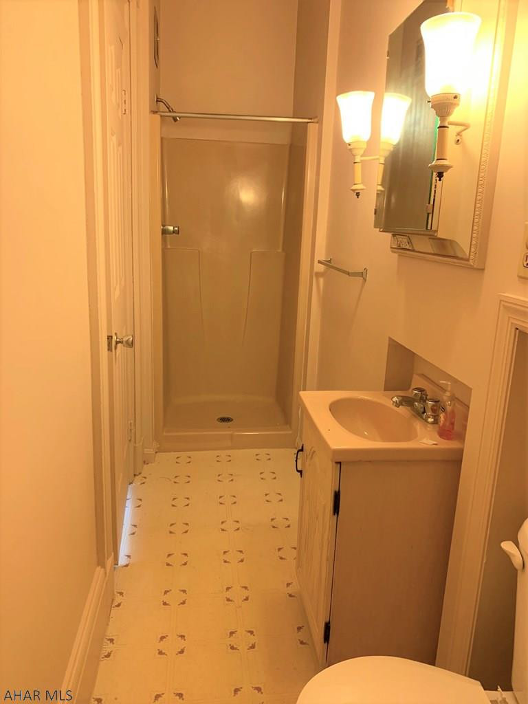 Unknown - Commercial Sale