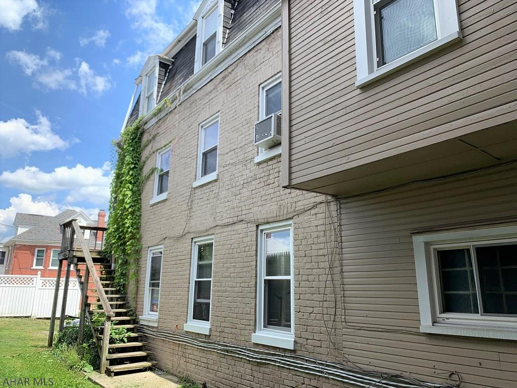 Unknown - Commercial Sale