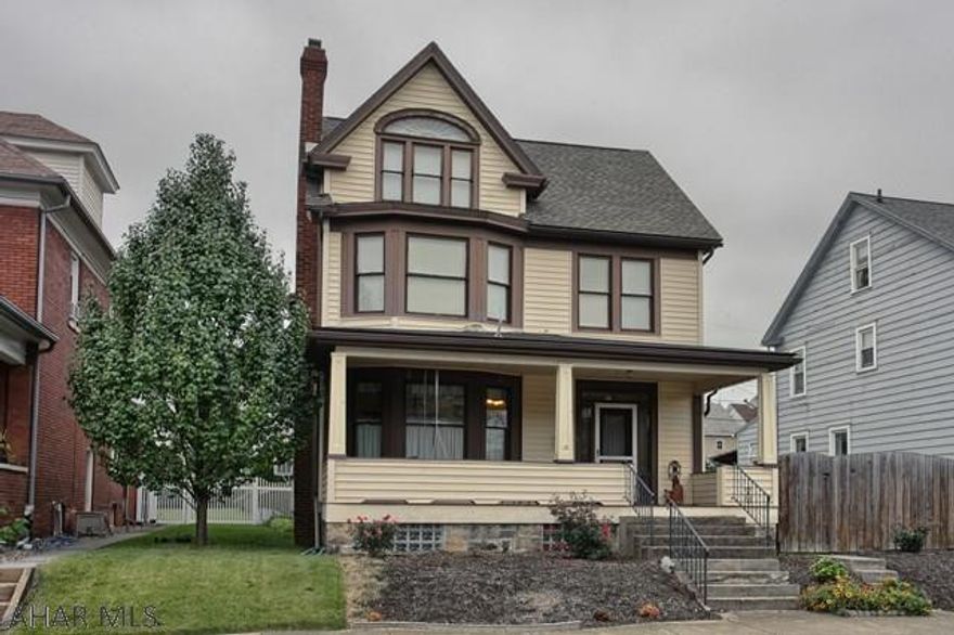 Gorgeous and charming features throughout with character and charm. Lots of wood details, beautiful double staircase, built in book case, stained glass windows, large eat-in kitchen with appliances included. Fully finished 3rd floor master bedroom with large walk-in closet. This home as a detached 2 car garage with large fenced in backyard. Come check out this large Move-in Ready home in a quiet neighborhood  with even better neighbors.