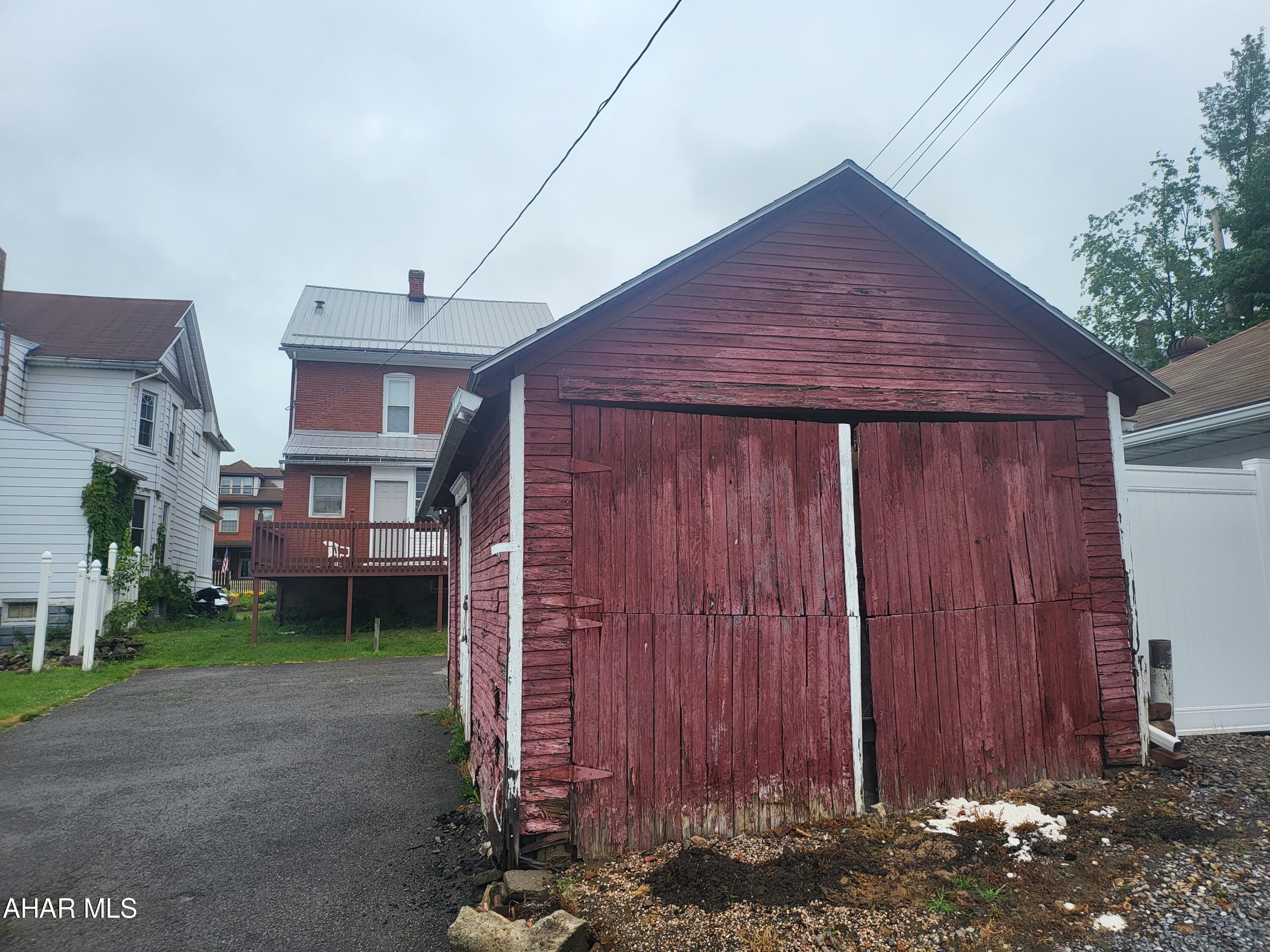 Juniata - Residential