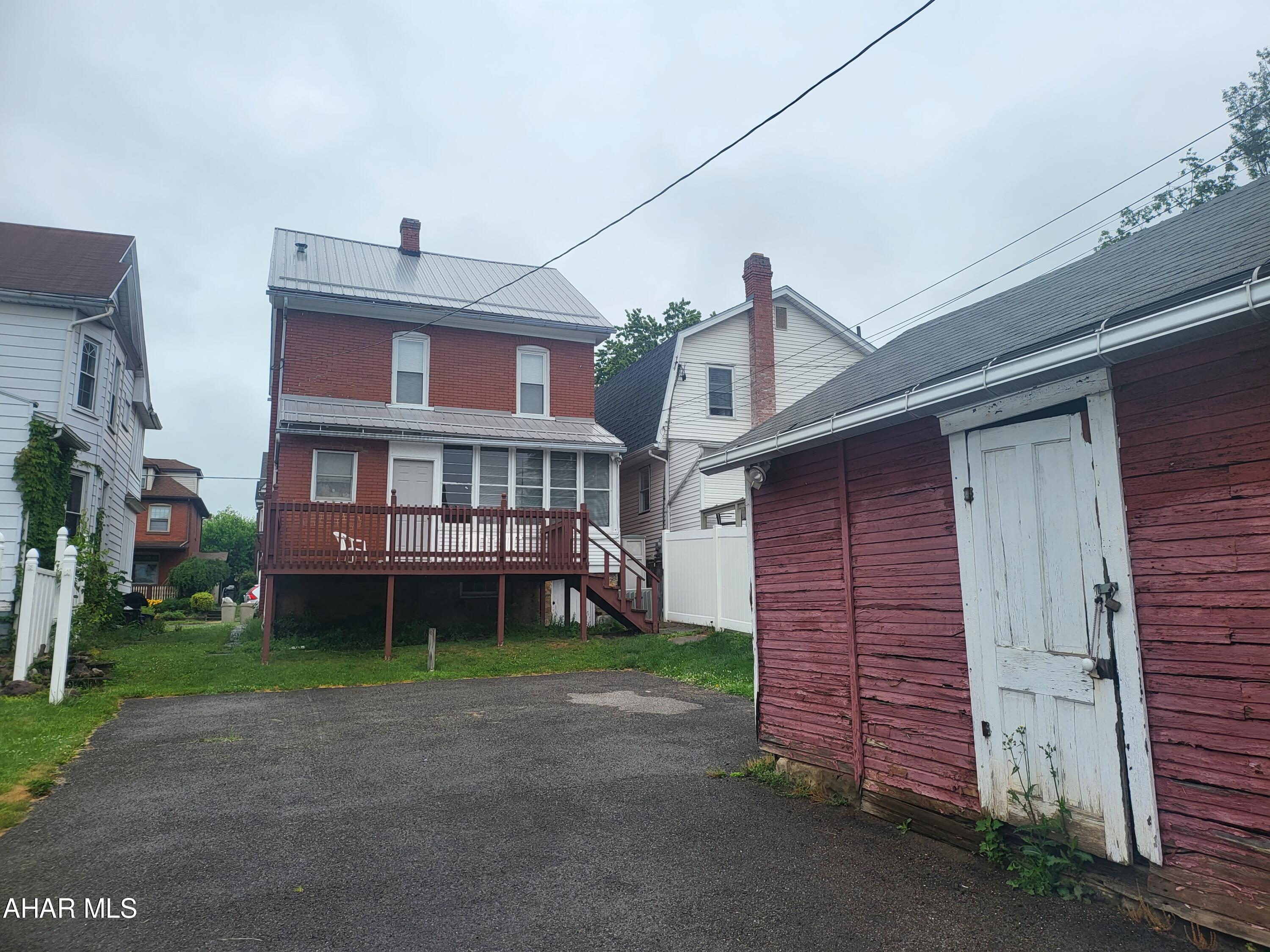 Juniata - Residential