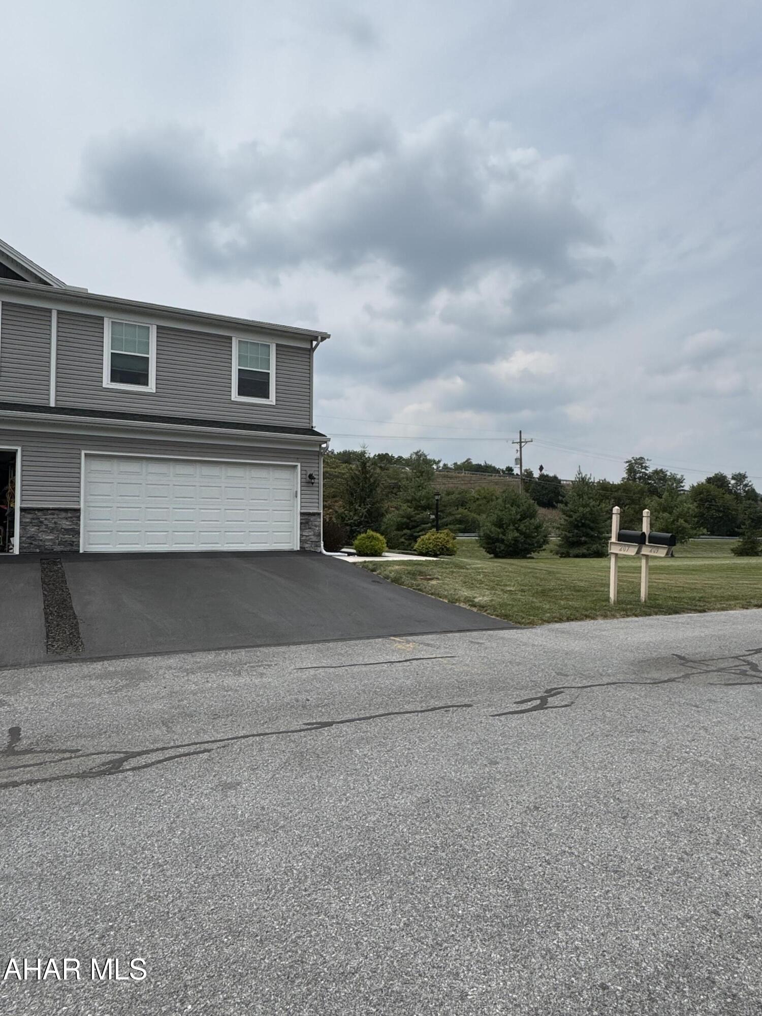 Harvest Glen - Residential Income