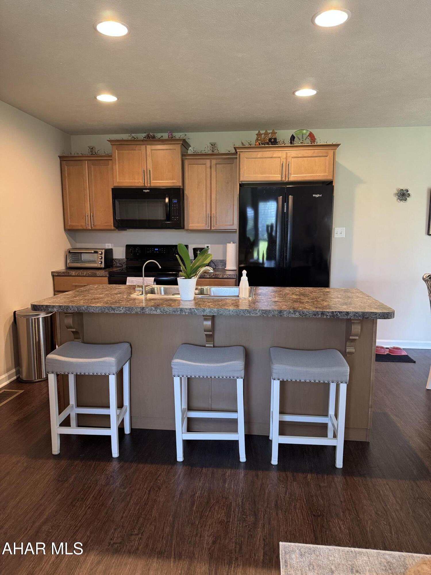 Harvest Glen - Residential Income