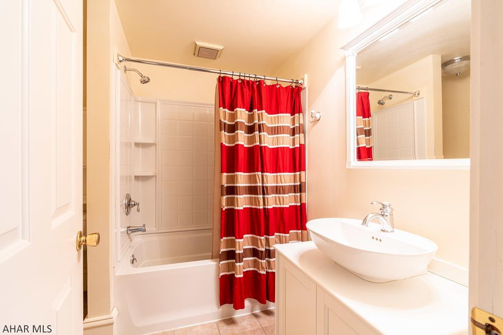 Hollidaysburg - Residential