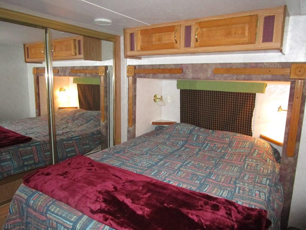 Glendale Yearound - Residential