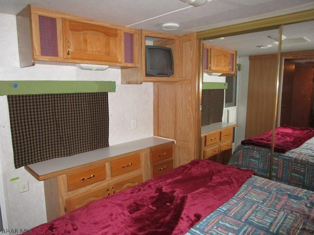 Glendale Yearound - Residential