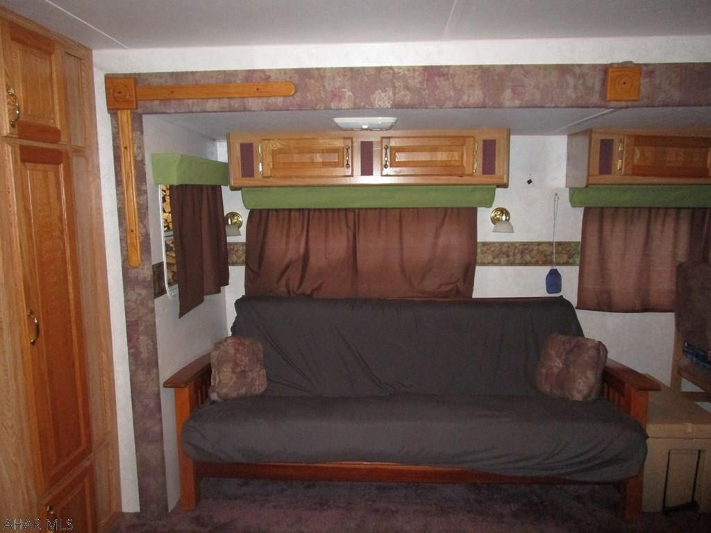 Glendale Yearound - Residential