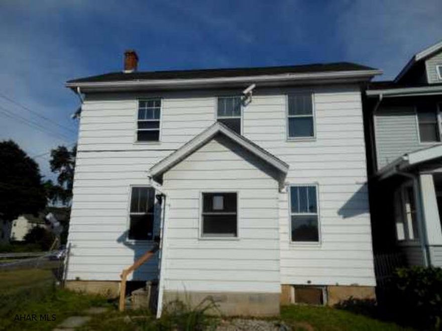 This is a Fannie Mae Homepath property. Room sizes are approximate