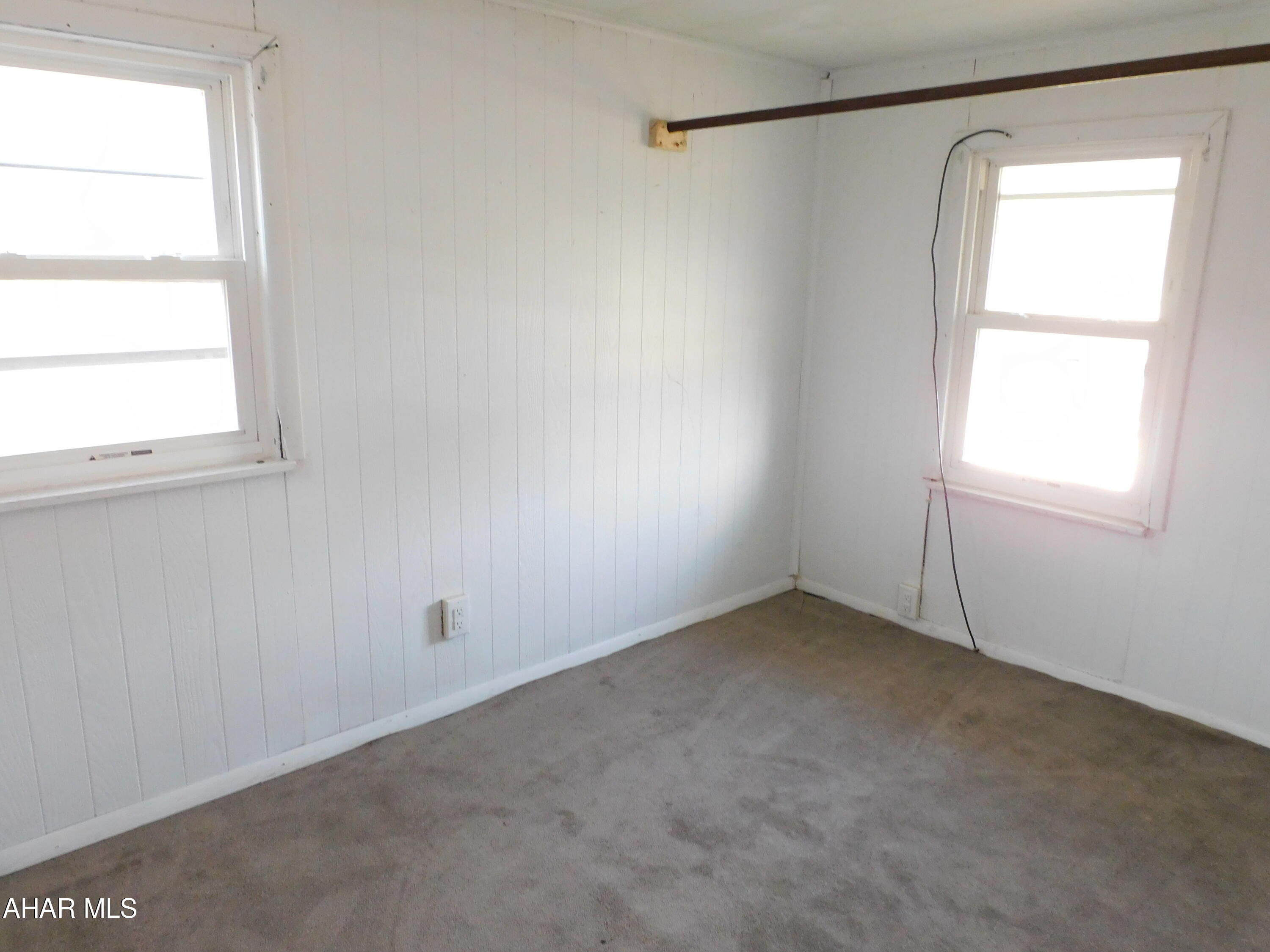 Pleasant Valley - Residential Income