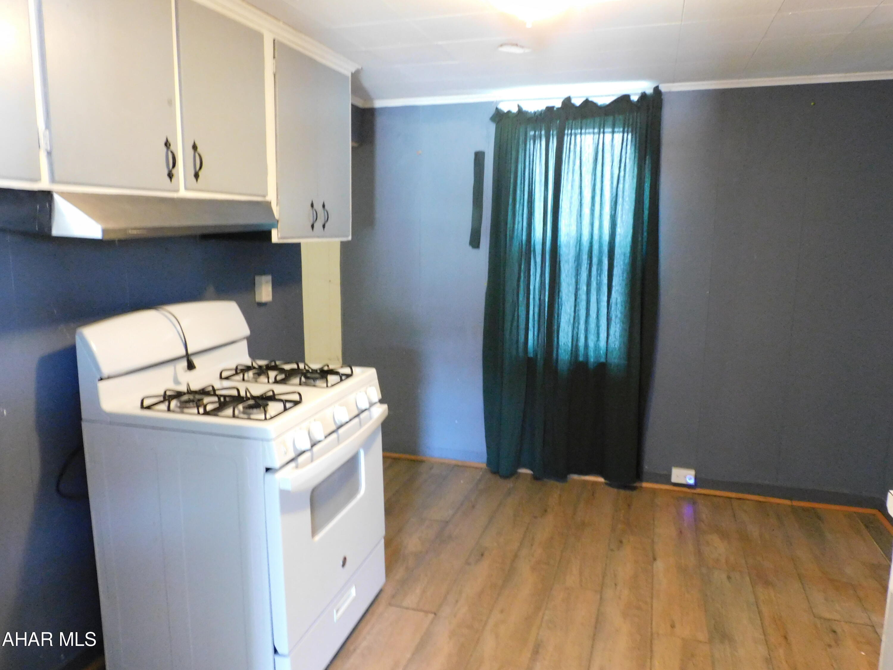 Pleasant Valley - Residential Income