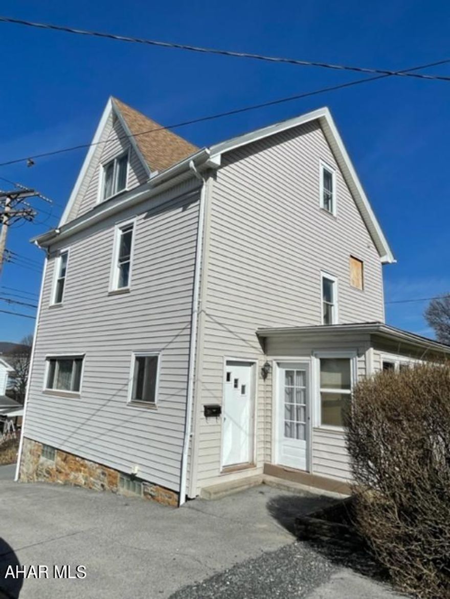 Move right in to this neat and tidy 2.5 Story conveniently located in Altoona. Spacious rooms, Eat-In Kitchen, LR, DR, Enclosed porch, 3BR Full Bath. Good mechanics, new furnace, central air, insulated windows, vinyl siding with all appliances included.  Fenced yard.