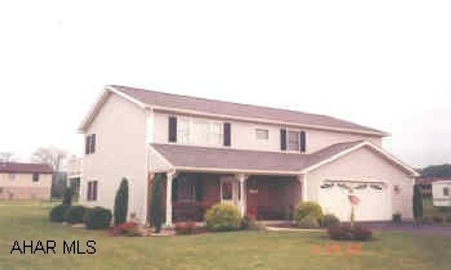 LARGE RAISED RANCHER ON 1/2 ACRE, 4 BEDROOMS, PLUS STUDY, ALL KITCHEN APPLIANCES STAY, HEAT PUMP & CENTRAL AIR, SUPER DEVELOPEMENT.