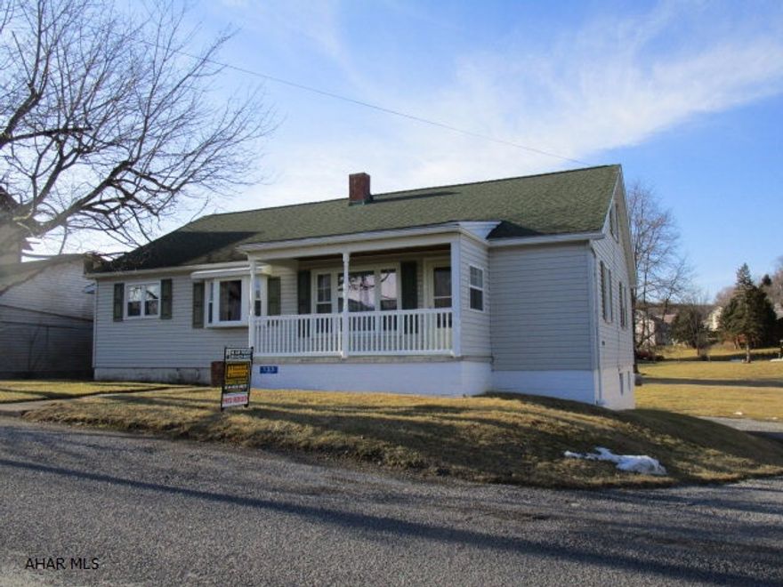 FEBRUARY-2016 - MAIN LIVING AREAS HAVE NEW CARPET & FRESH PAINT - JUST COMPLETED!!!!   Spacious home w/ 1,524+- SF of GLA on main/1st level.  Looks are deceiving; this is a nice sized home; take a look & be pleasantly surprised!   Extras: Central air; 6 newer rep. windows; lg. 2nd level room (no heat-not included in 1,524+-SF); nice back yard; good off-st. parking; 2-car int. garage w/ 2 newer OH doors.   Close to C.R. Schools!   NO warranty on appliances.