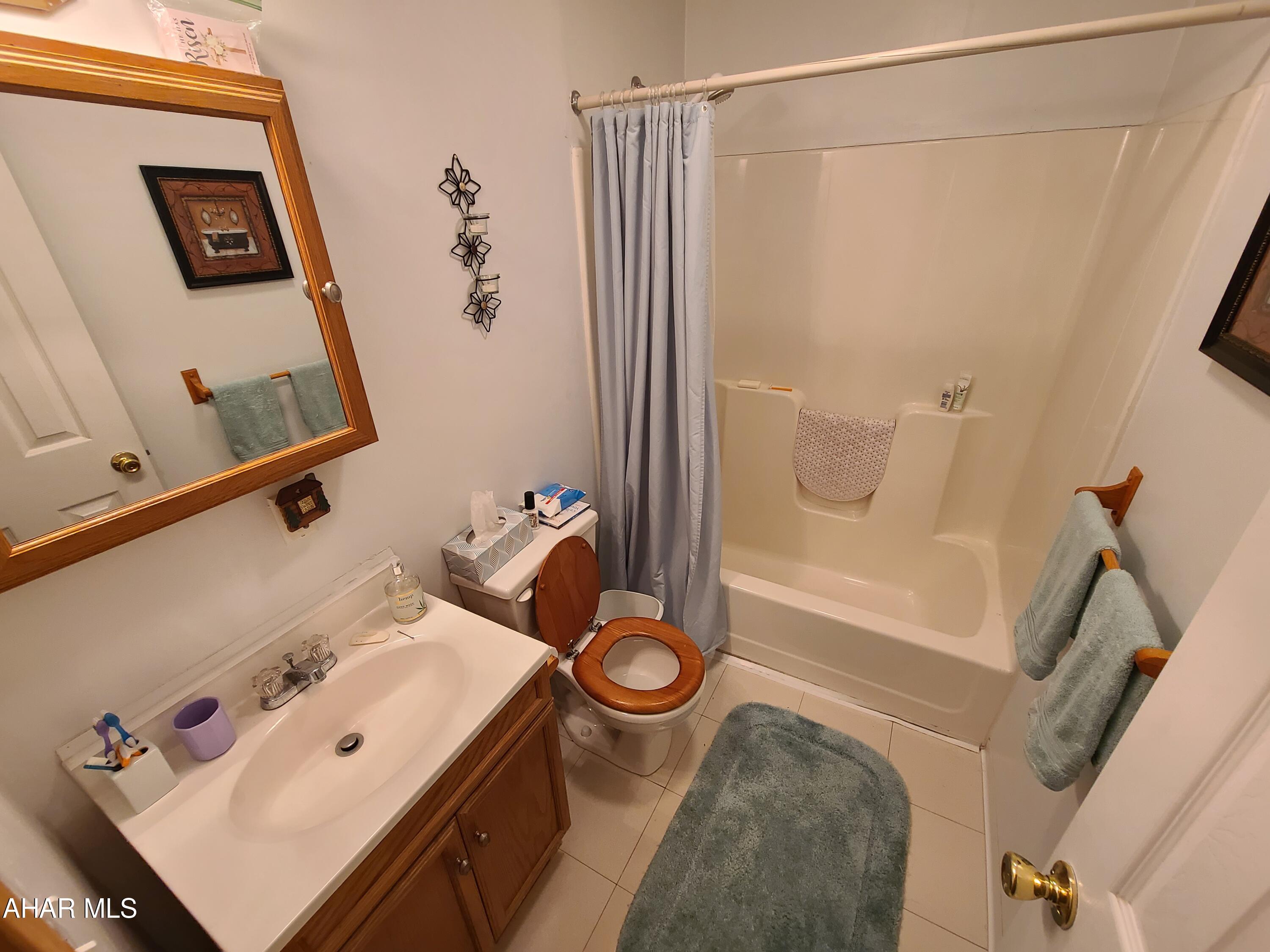 Glendale Yearound - Residential