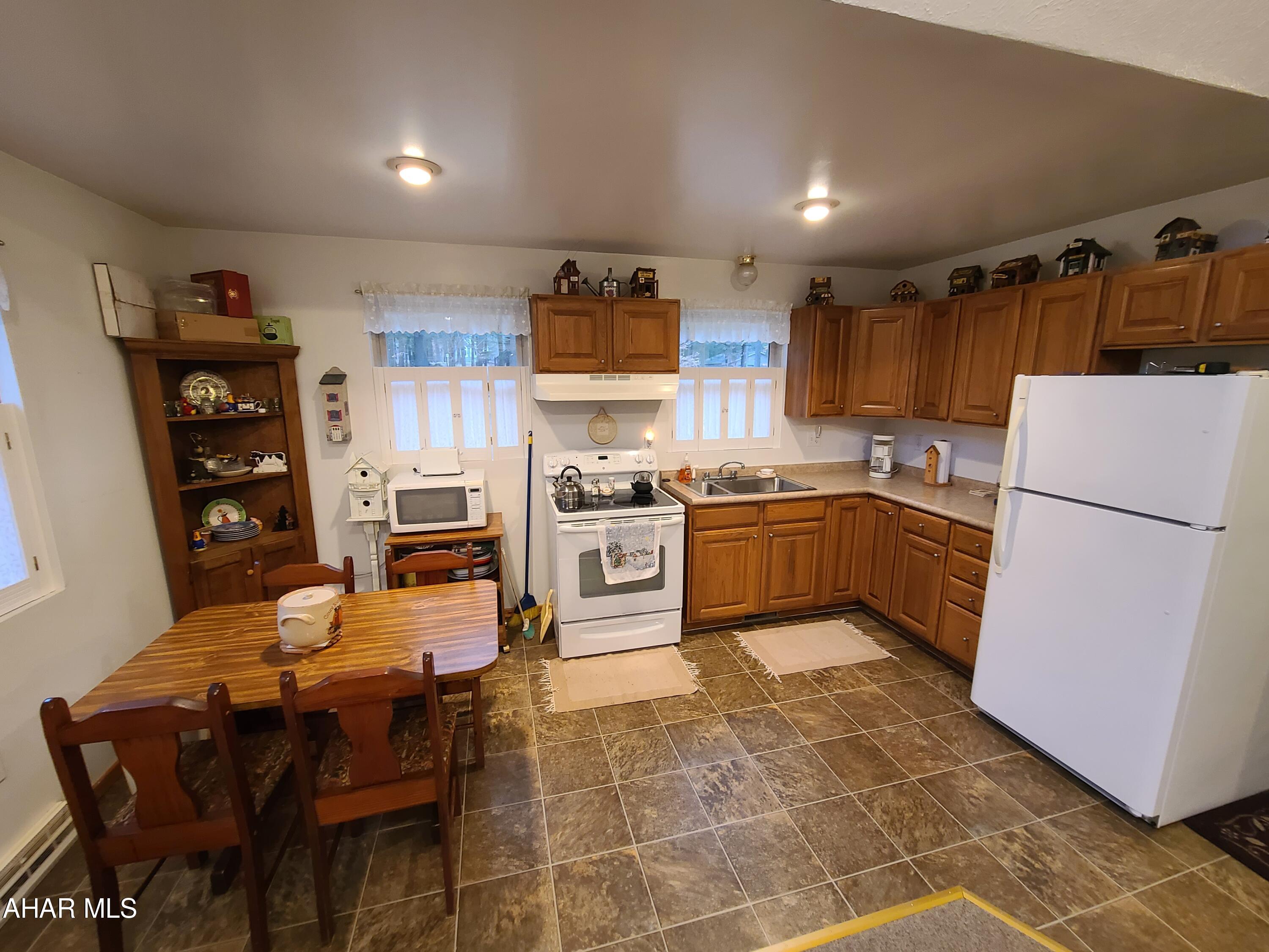 Glendale Yearound - Residential