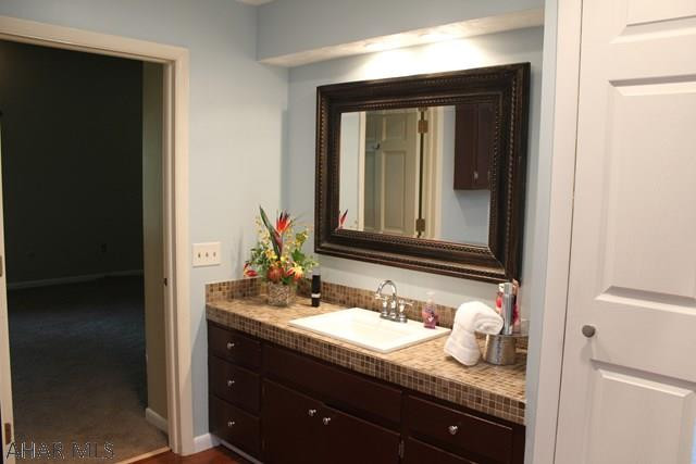 Holiday Manor - Residential