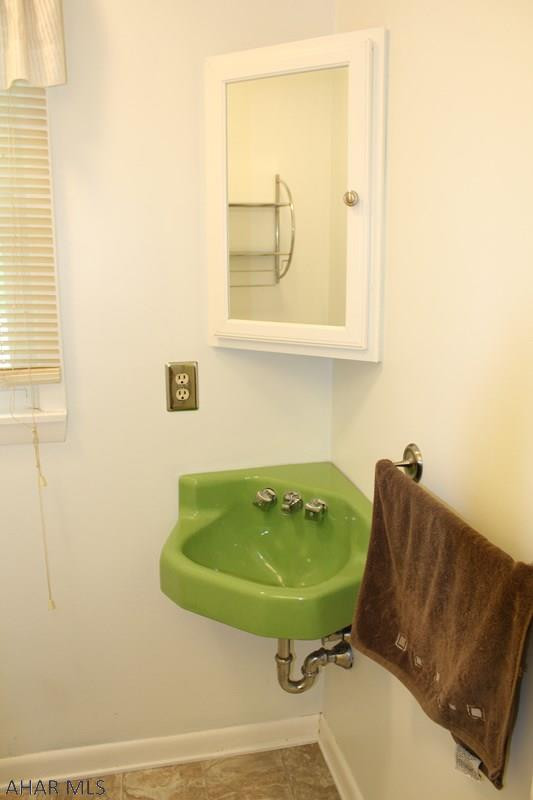 Holiday Manor - Residential