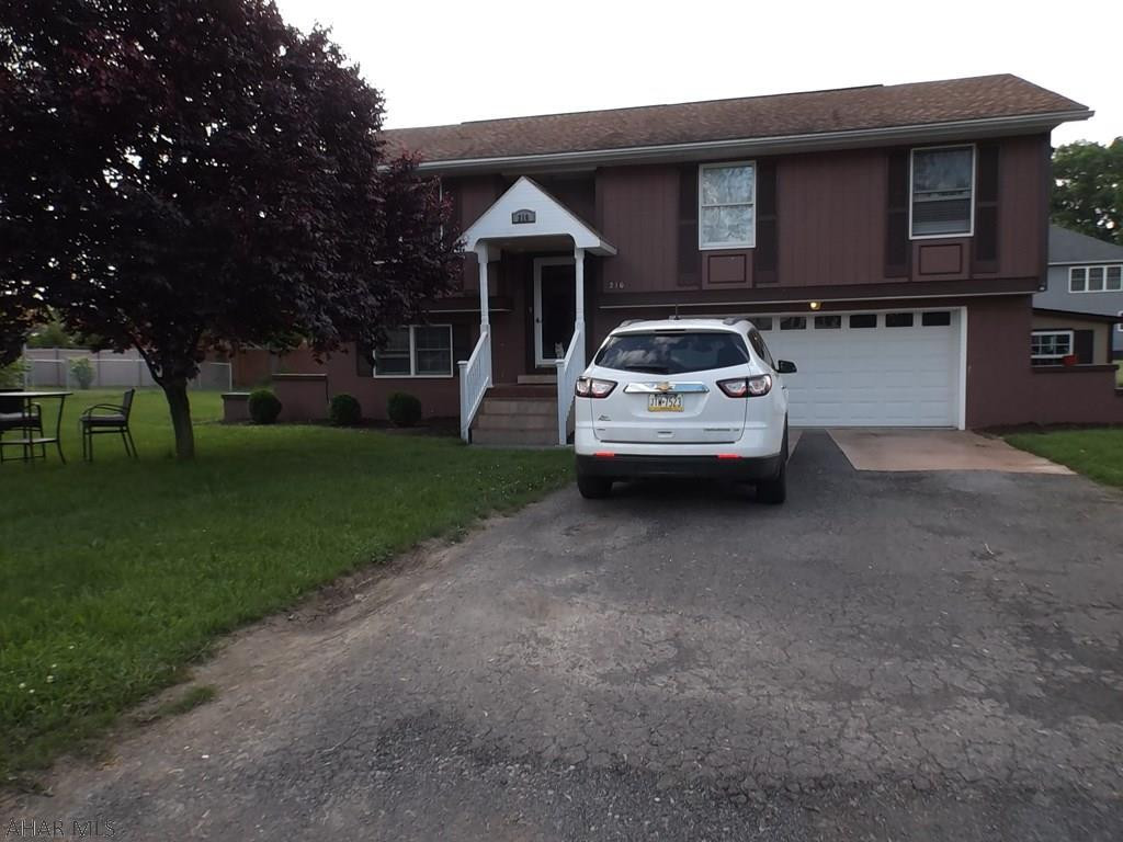 Hollidaysburg - Residential