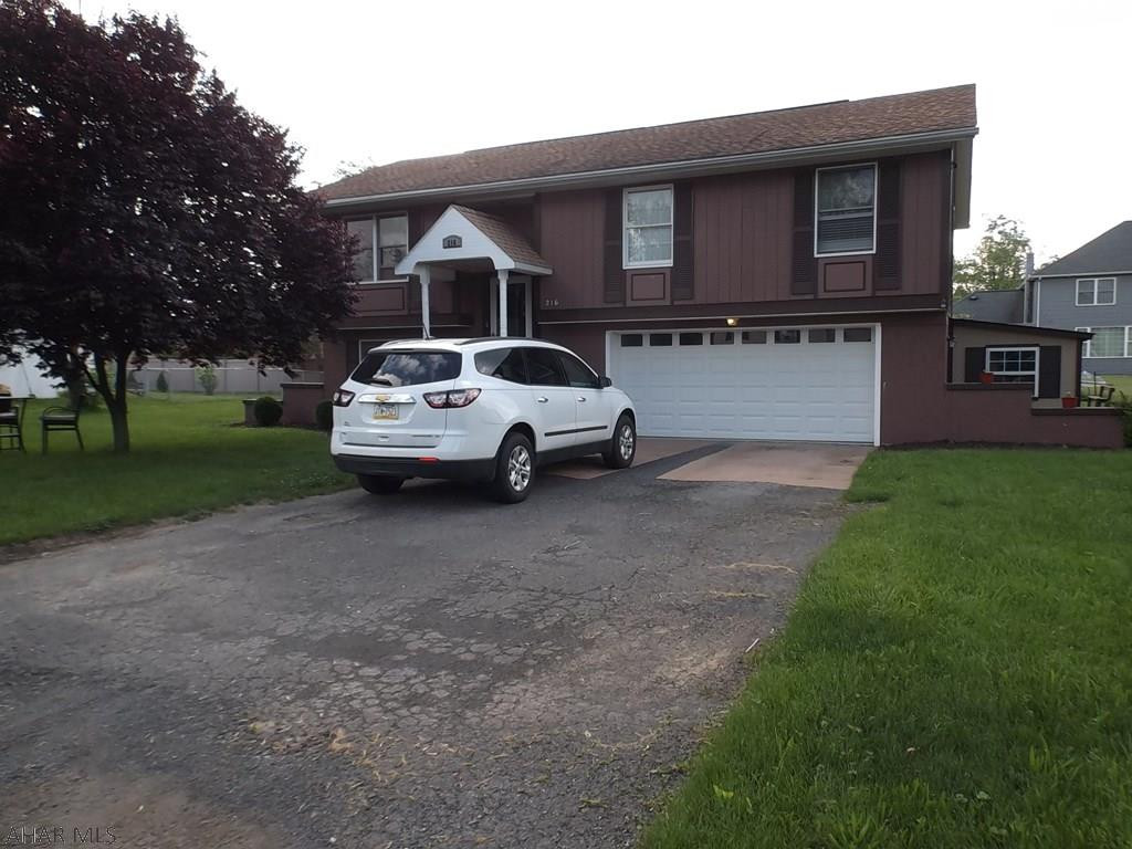 Hollidaysburg - Residential