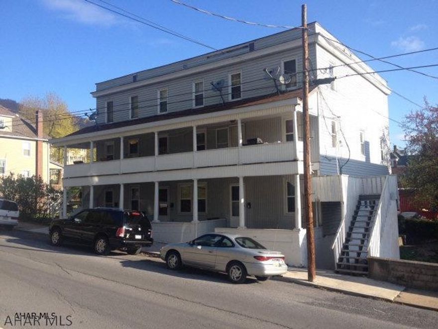 6 unit building located in Everett with off street parking, and some updates. Most units are long term tenants.   Tenants pay electric, owner pays heat(in some units), water & sewer.