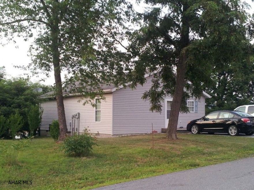 WHY RENT WHEN YOU CAN OWN !  This home is a perfect for first time homebuyer or someone who is looking to downsize.  2 bedroom 2 bath in convenient Lakewood Manor.   Home is in excellent condition inside and out.   Open floor plan, laundry room and master bath and walk in closet.   Nice back yard.