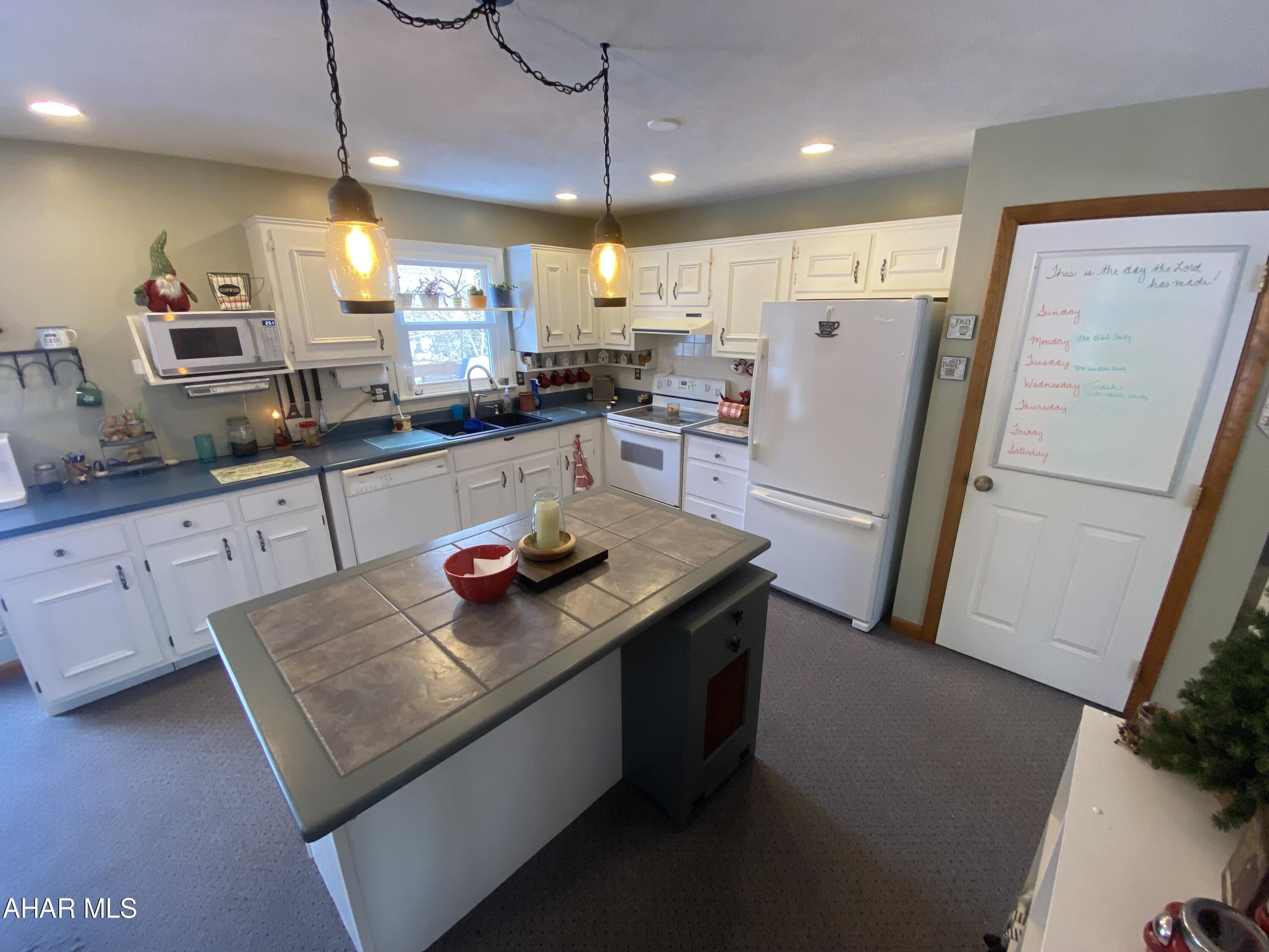 Foot of Ten - Residential