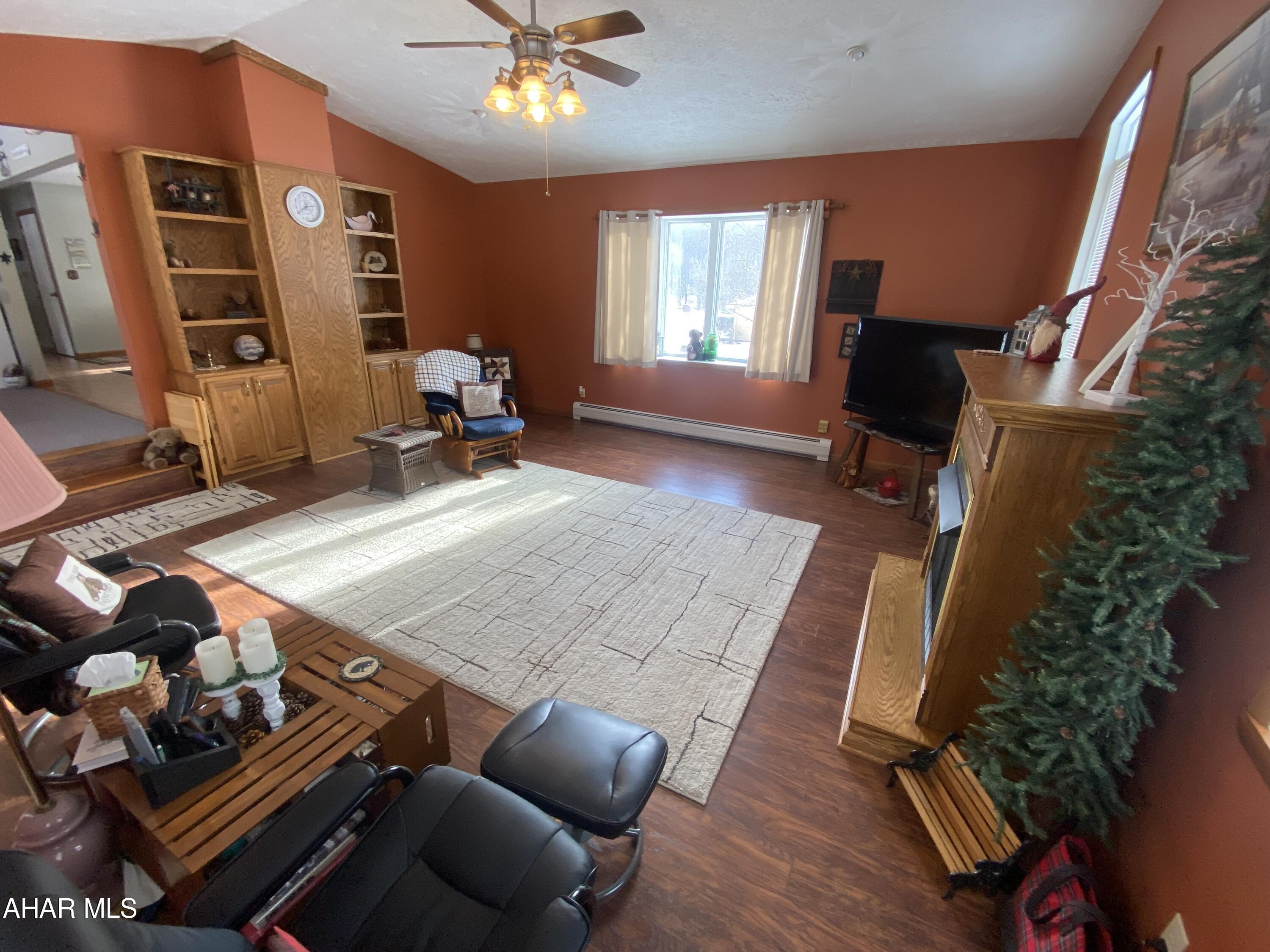 Foot of Ten - Residential