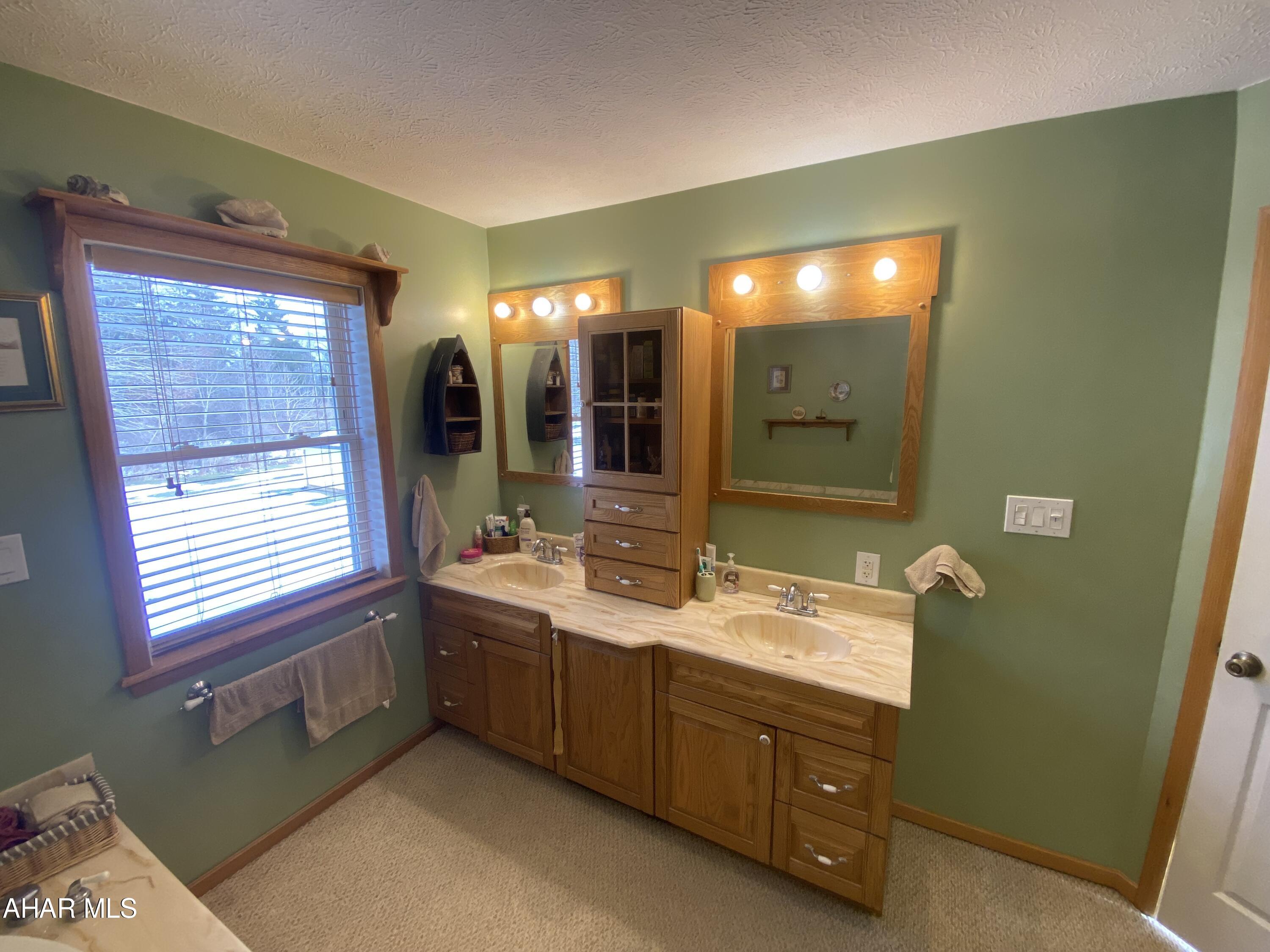 Foot of Ten - Residential