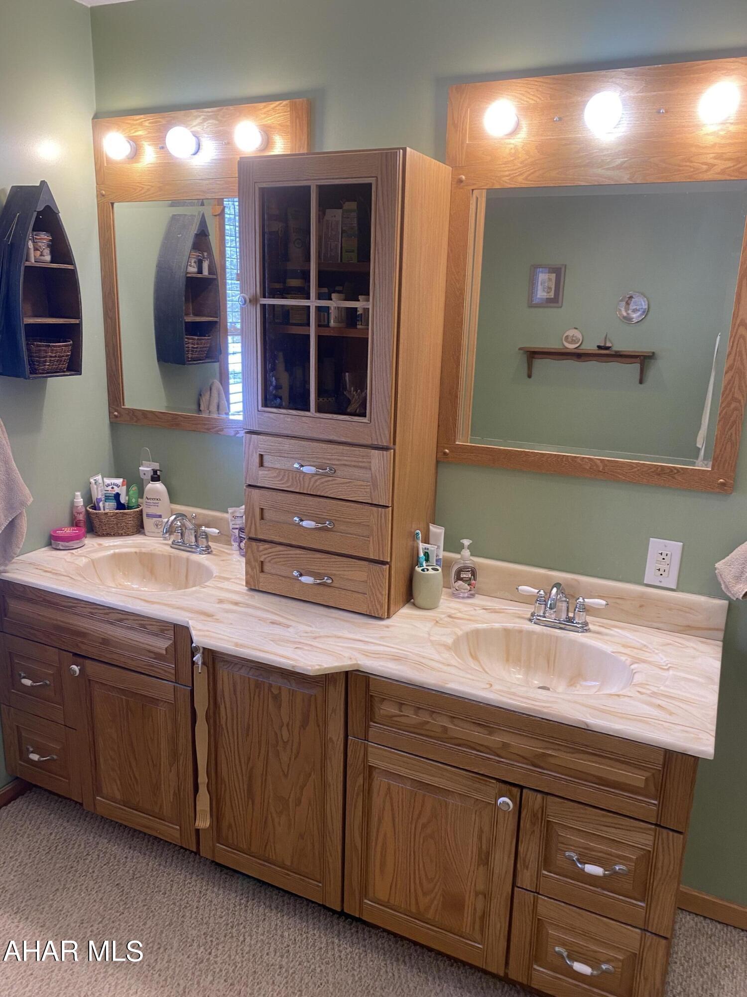 Foot of Ten - Residential