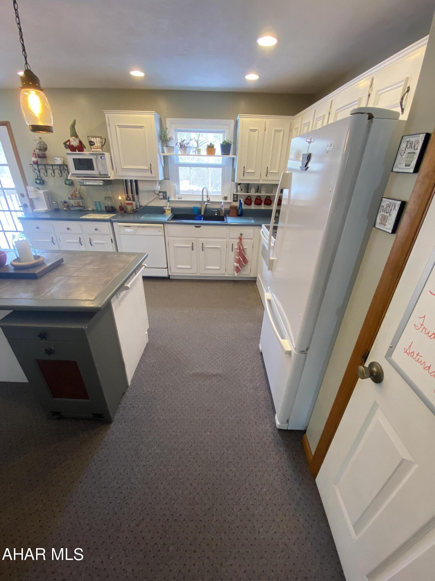 Foot of Ten - Residential