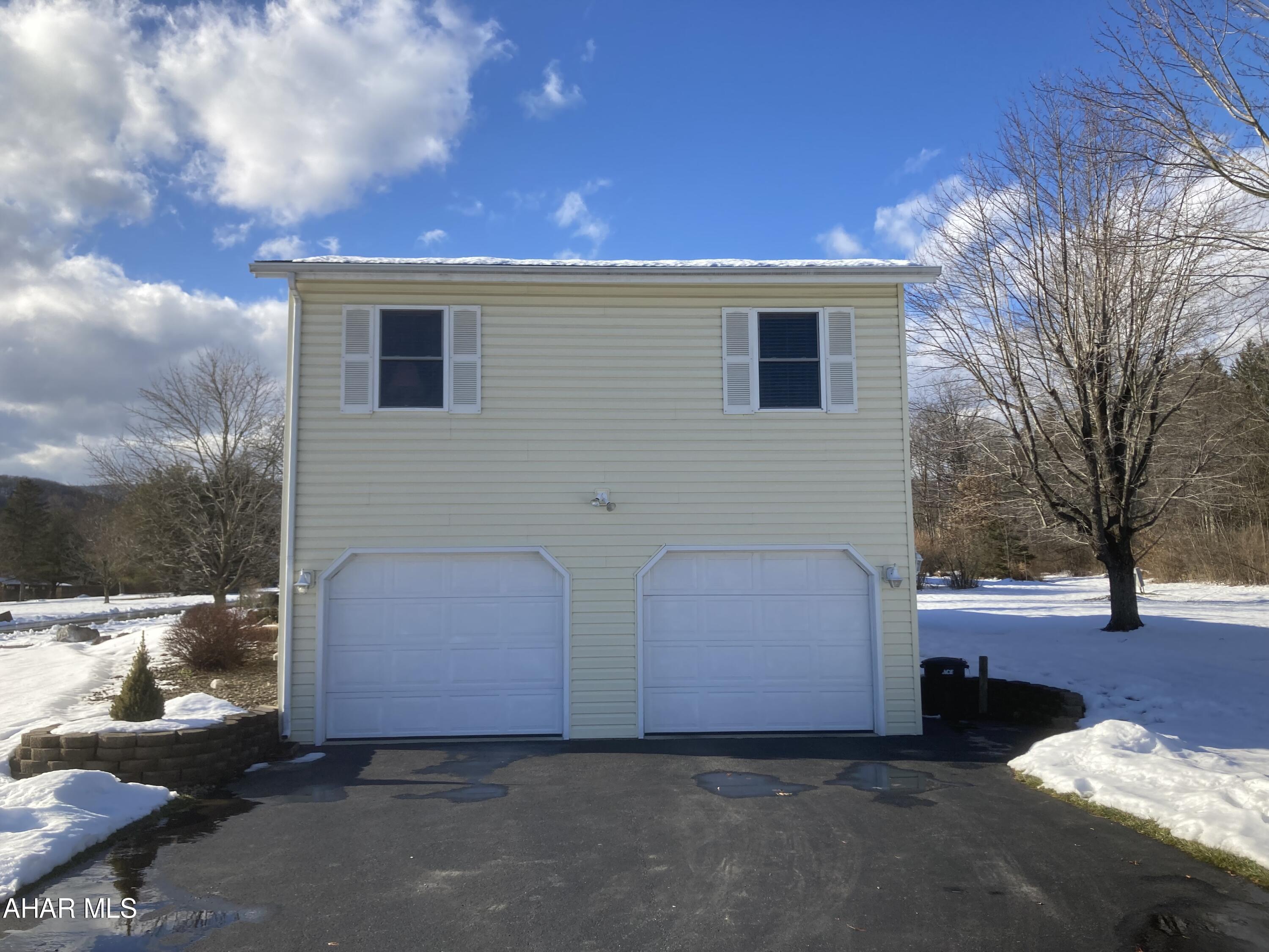 Foot of Ten - Residential