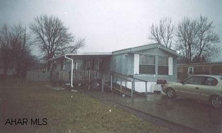 14x70 Skyline 2BR 2 Bath oak kitchen inc. range, DW, new floor. Excellent condition. Lot rent $260 inc. water/sewer and trash. 14x70 mobile home in excellent condition. 2Bd 2 bath new handicap accessible shower, oak kitchen has DW, Range, new floor, covered deck w/ramp, central air.