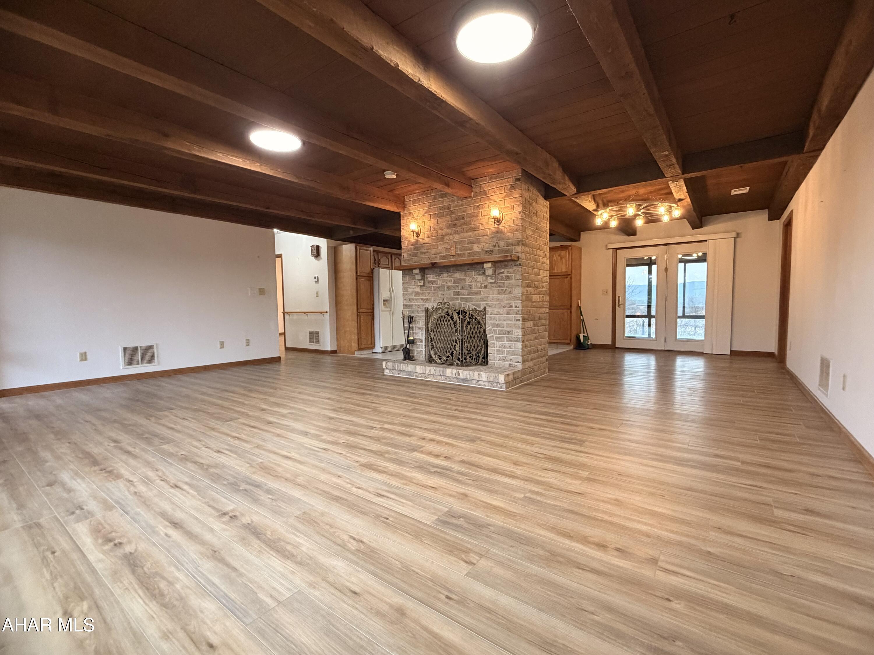 Rolling Hills - Residential