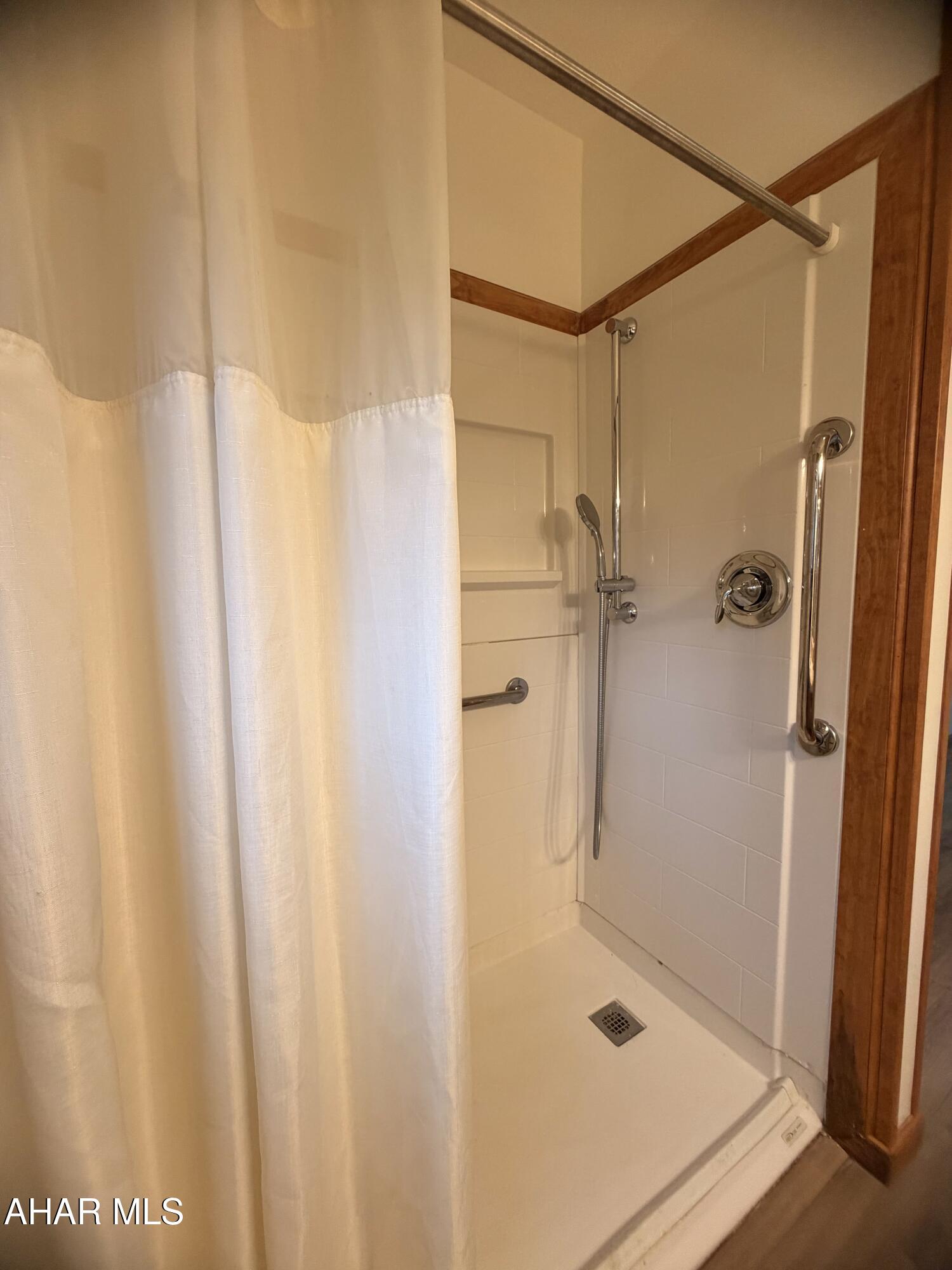 Rolling Hills - Residential