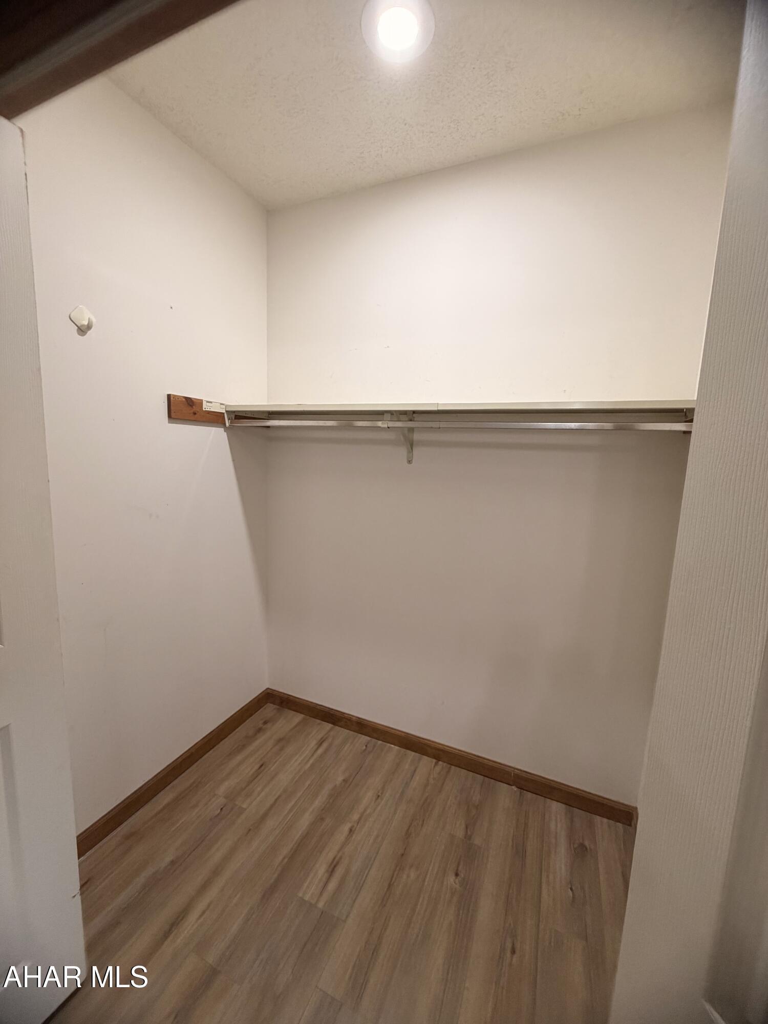 Rolling Hills - Residential