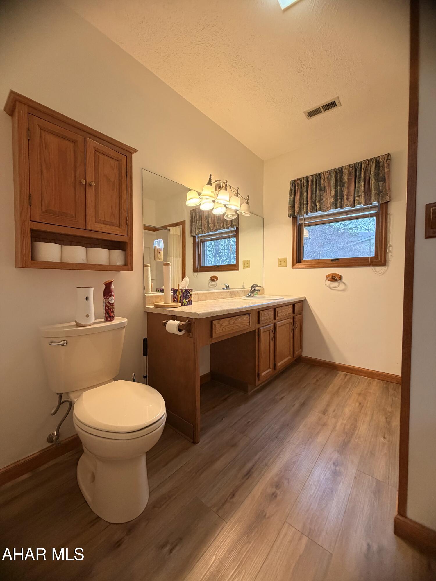 Rolling Hills - Residential