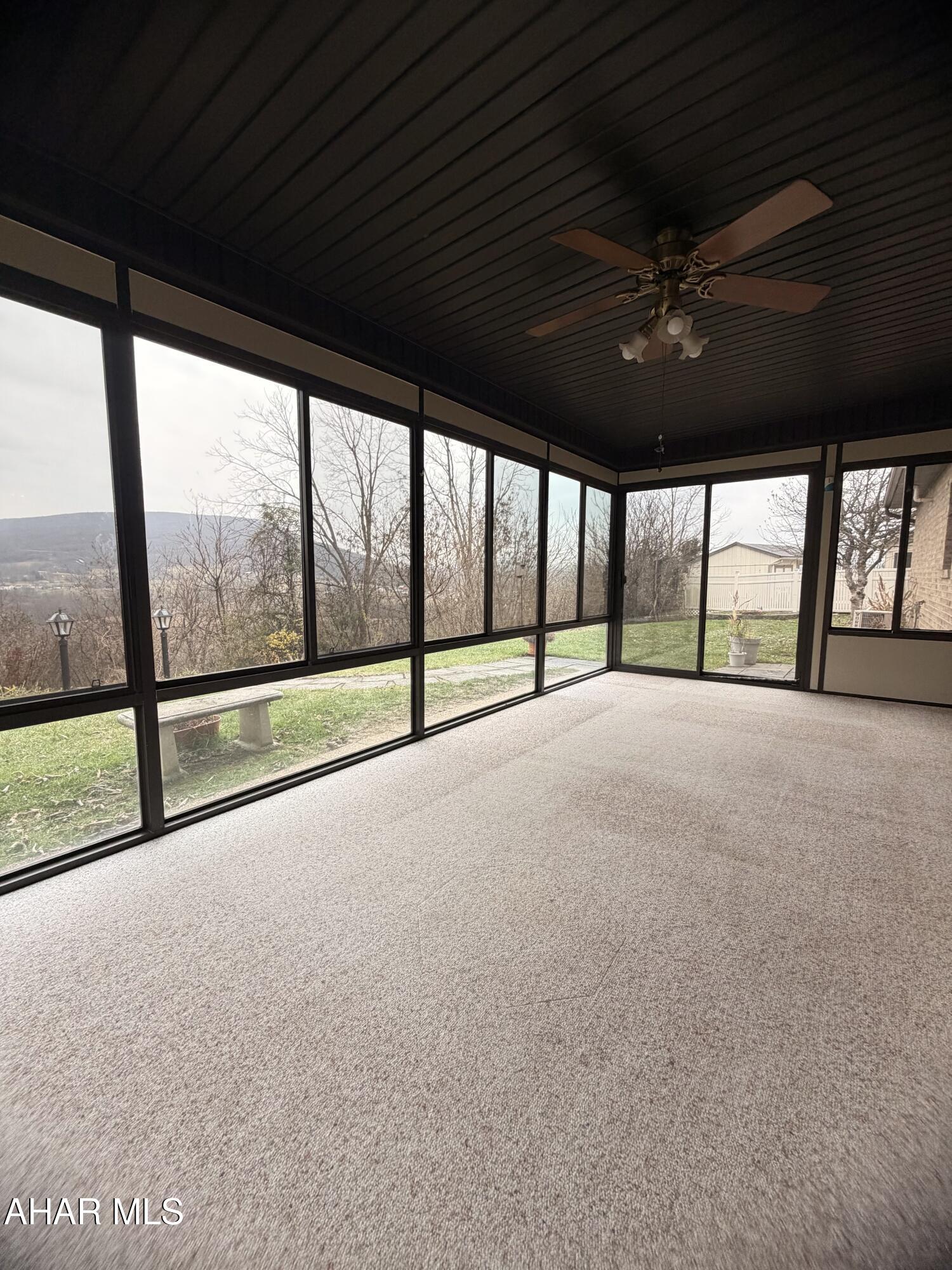 Rolling Hills - Residential